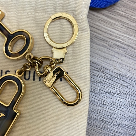 Louis Vuitton Key Ring/Charm. Guaranteed Authentic. - Picture 4 of 5